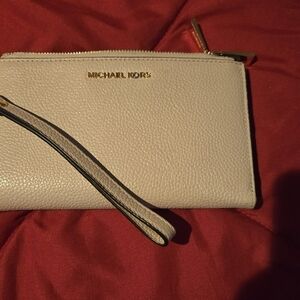 Michael Kors Cream Wristlet